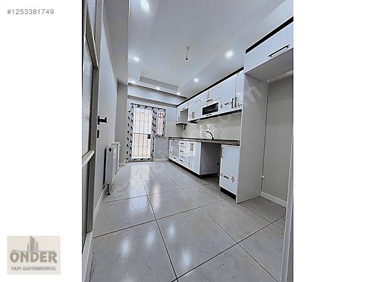BOSNA CADDESİ ÜZERİ BAHÇELİ 115 M 3+1 YÜKSEK GİRİŞ - KOCAELİ ÇAYIROVA fotoğraf 2