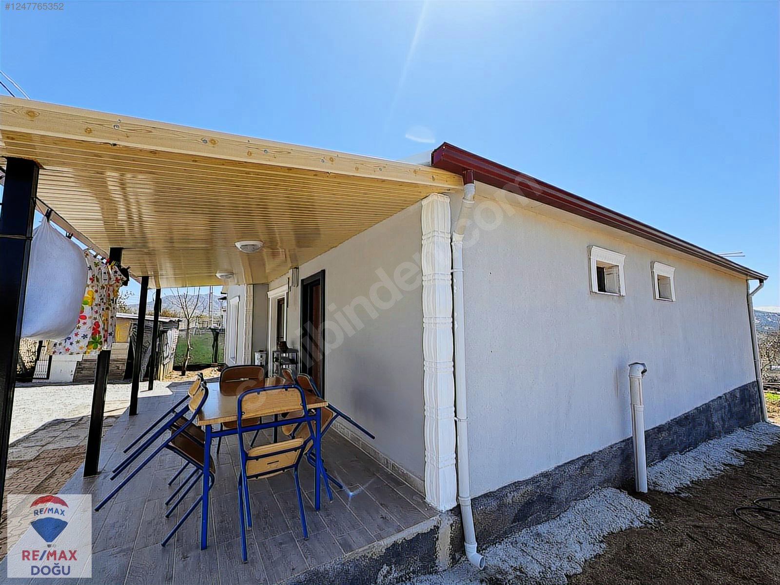 REMAX DOĞUDAN MUHTEŞEM LOKASYONDA 3+1 MÜSTAKİL BAHÇELİ EV - ELAZIĞ BASKİL fotoğraf 3