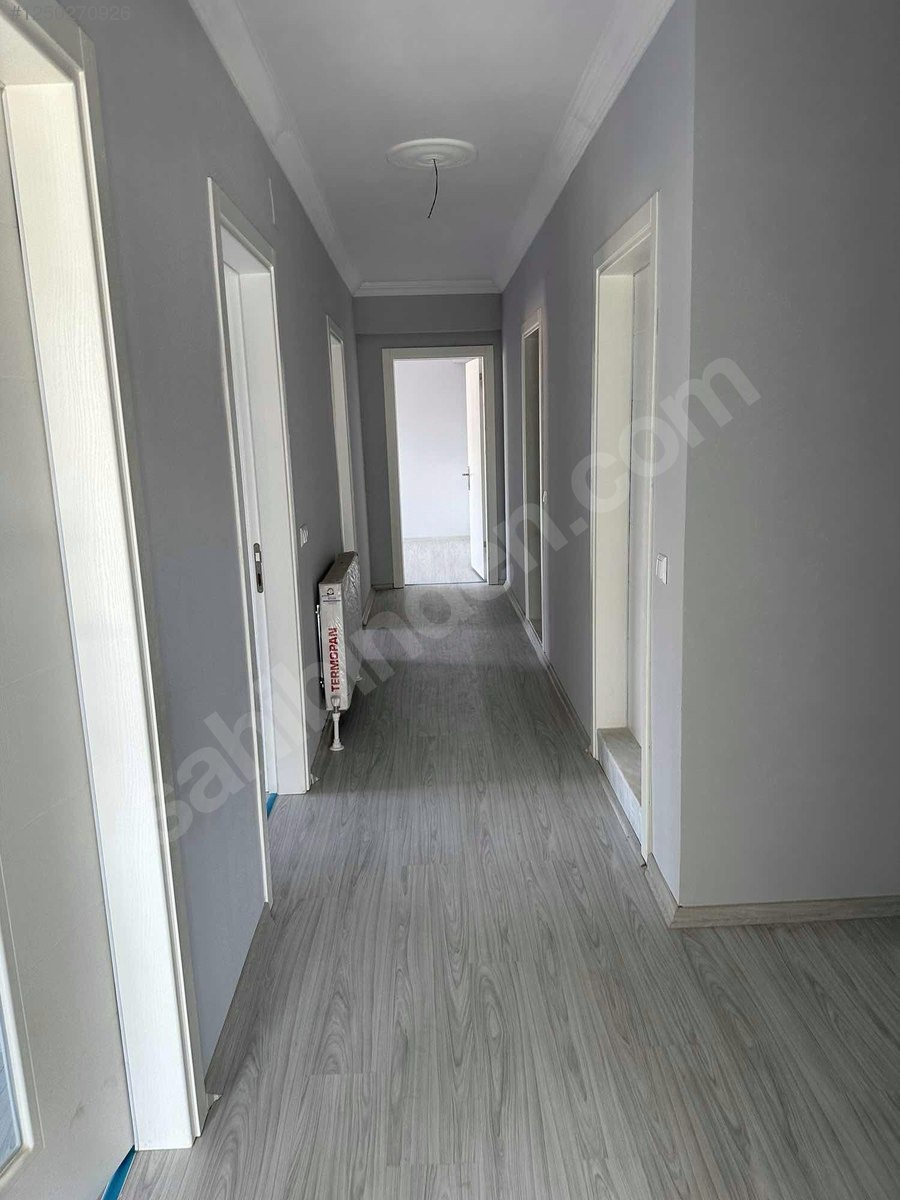 DOSTLARDAN GÖLET YAKINI SATILIK 3+1 DAİRE - MANİSA AKHİSAR fotoğraf 13