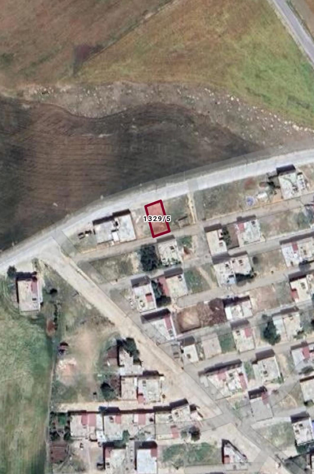 Müstakil ev için arsa..Shell petrolün arkasında.. 188m² Satılık ARSA - DİYARBAKIR ERGANİ fotoğraf 3