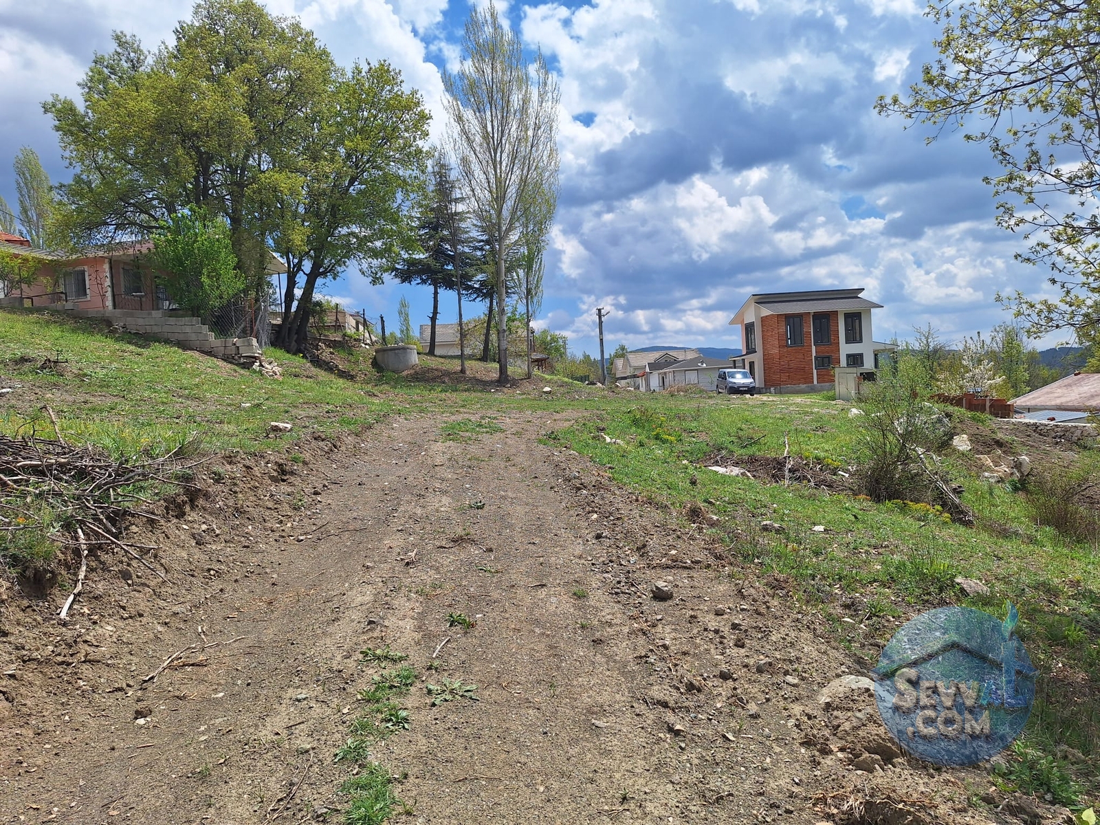 AĞLASUN SAKARCA MAHALLESİNDE SATILIK MUHTELİF ARSA - Burdur Ağlasun fotoğraf 8